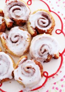 Heavenly Puff Pastry Cinnamon Rolls Recipe