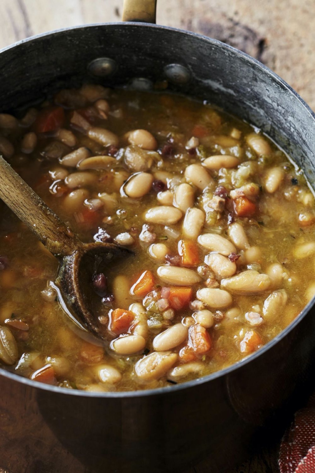 Classic Ina Garten Rustic White Bean Soup Recipe