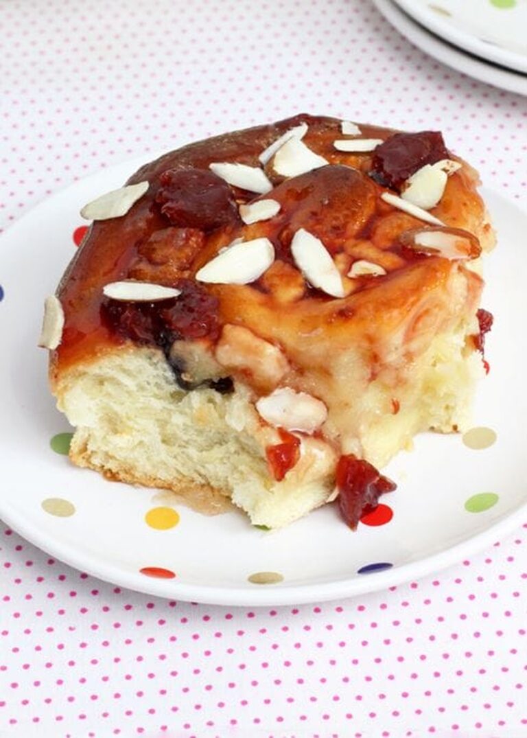 Delectable Dutch Coffee Buns Recipe