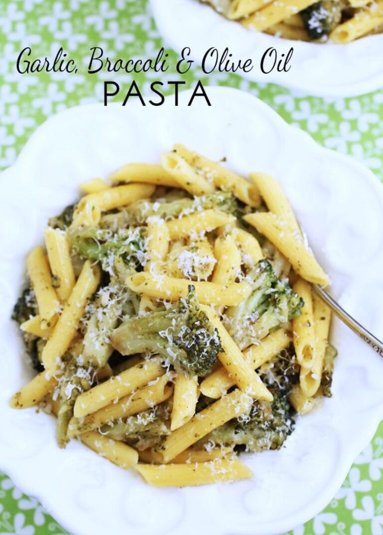 Zesty Garlic Broccoli Olive Oil Pasta Recipe