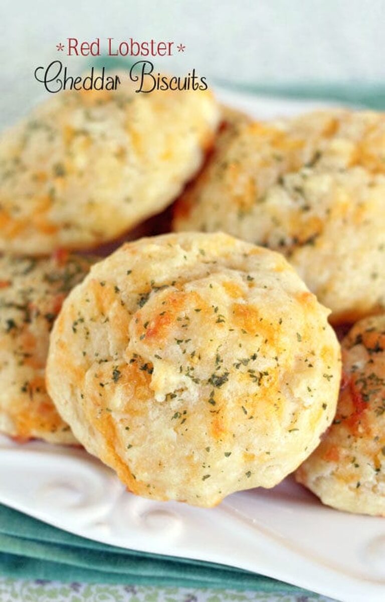 Irresistible Red Lobster Cheddar Biscuits Recipe