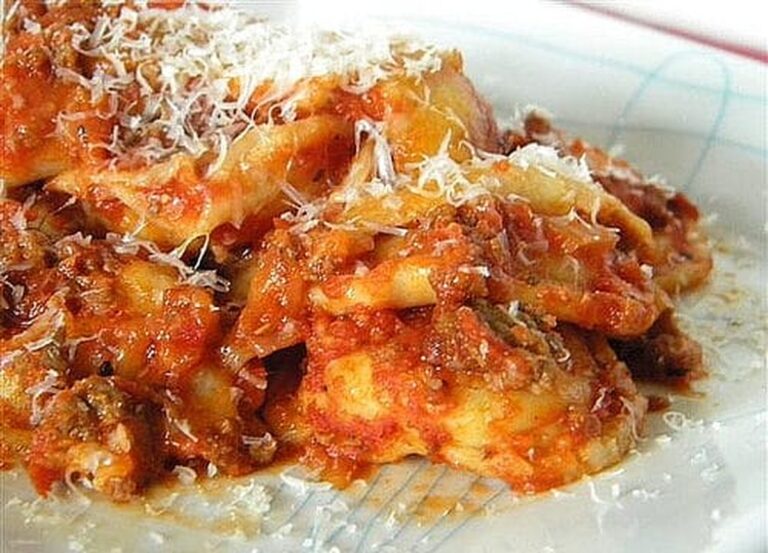 Hearty Baked Ravioli And Meat Sauce Recipe
