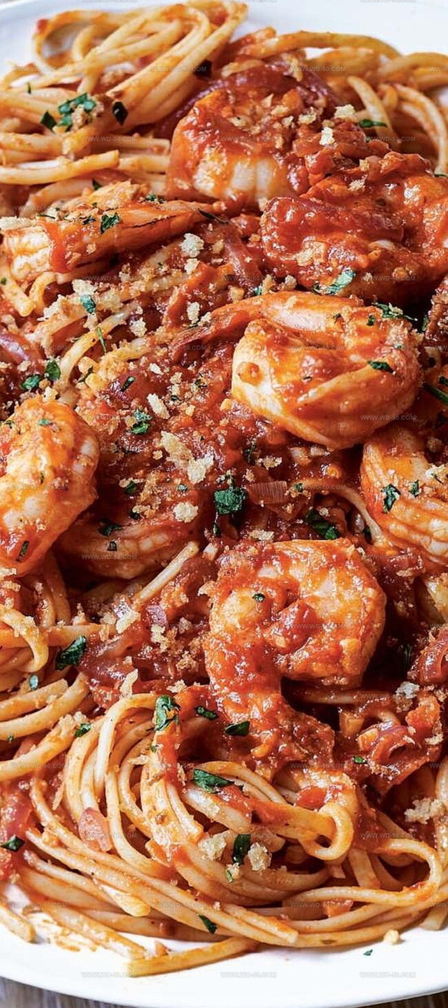 What Makes Ina Garten’s Shrimp & Linguine Fra Diavolo So Irresistible