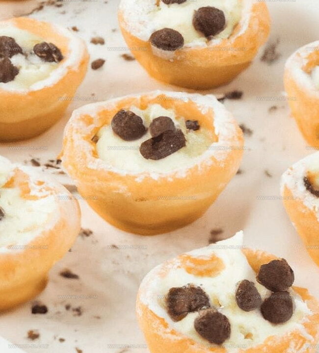 Steps to Make Mini Cannoli Cups