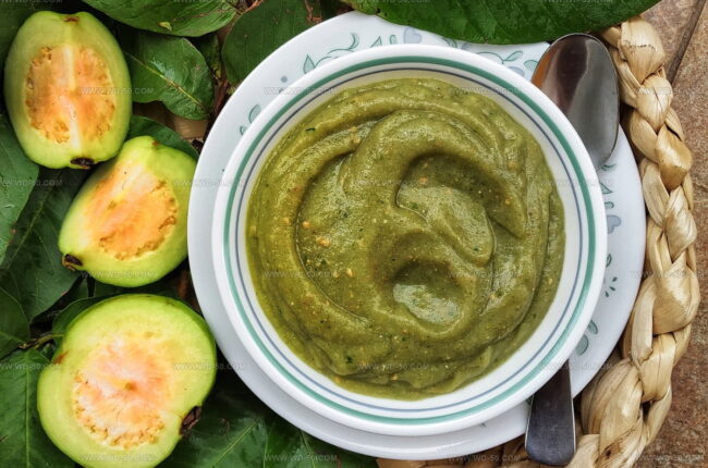 Guava Chutney (Amrood Ki Chutney)