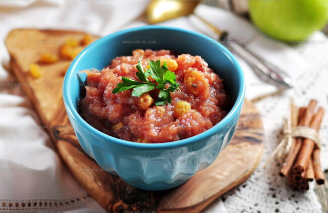 Apple Chutney (Seb Ki Chutney)