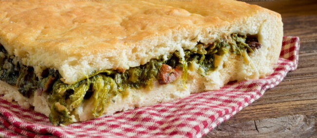 Pizza Di Scarola Alla Napoletana