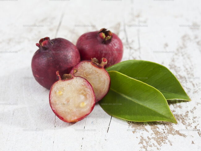 Strawberry-Flavored Guava